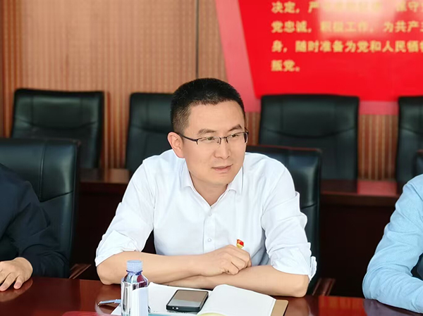 坚守初心十七载，用爱浇灌桃李开——第一党...